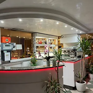 https://liston-rimini.emilia-romagnahotels.net